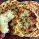 easy garlic flatbreads recipe - featured image