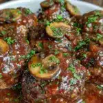 easy slow cooker salisbury steak recipe - featured image
