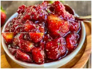 Home 5 strawberry rhubarb sauce - featured image